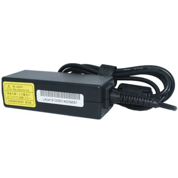 Cargador/ Adaptador de corriente GENERICO AC-SAMSUNG-MINI para lap top  40W 19V/2.1A (5.5*3.0)  -